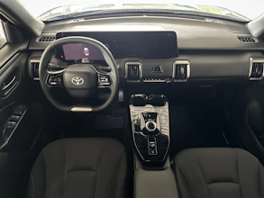 https://vehicle.imgix.net/4021955/1e8ab7b5-7654-4f46-ba75-fb21e94eefb2.jpg