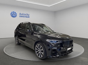Vehicle image BMW X7 M50i