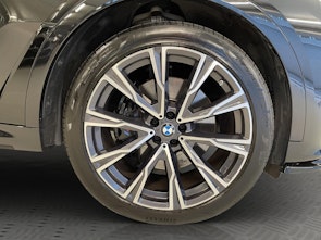 Vehicle image BMW X7 M50i