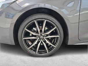 Toyota Corolla Touring Sports 2.0 HSD GR Sport + Servizi & Ruote invernali inclusi