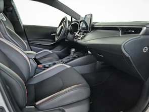 immagine del veicolo TOYOTA Corolla Touring Sports 2.0 HSD GR Sport - Servizi & Ruote invernali inclusi