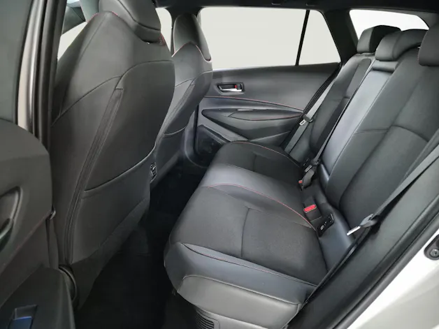 Toyota Corolla Touring Sports 2.0 HSD GR Sport - Servizi & Ruote invernali inclusi