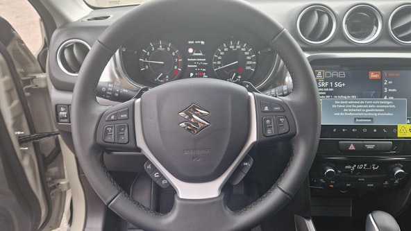 Vehicle image 10 Vehicle image 10