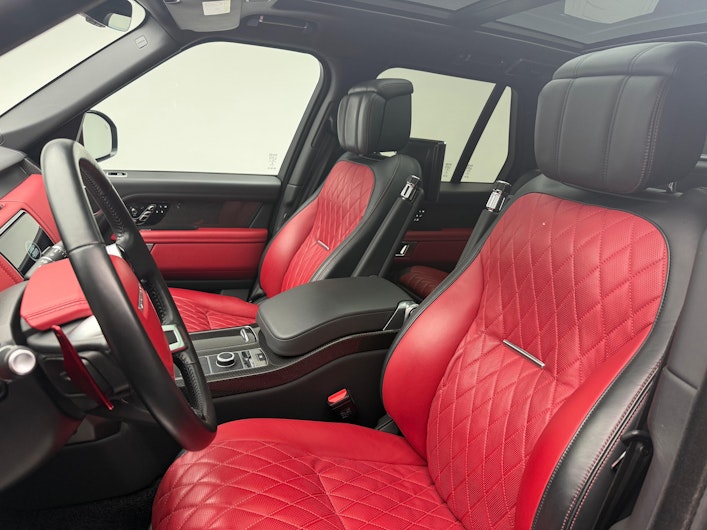 Vehicle image LAND ROVER RANGE ROVER