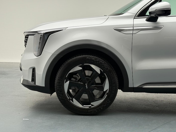 Vehicle image KIA SORENTO