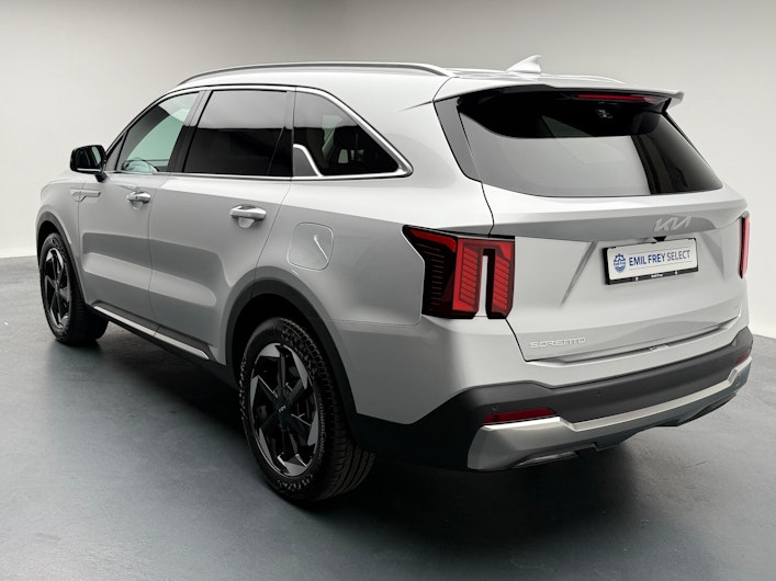 Vehicle image KIA SORENTO