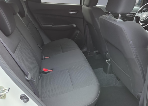 Vehicle image 16 Vehicle image 16