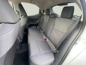 Vehicle image TOYOTA Yaris 1.5 VVT-i HSD Trend