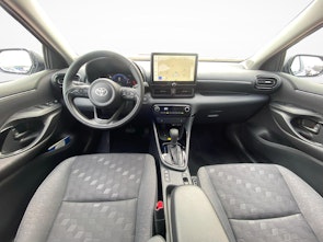 Vehicle image TOYOTA Yaris 1.5 VVT-i HSD Trend