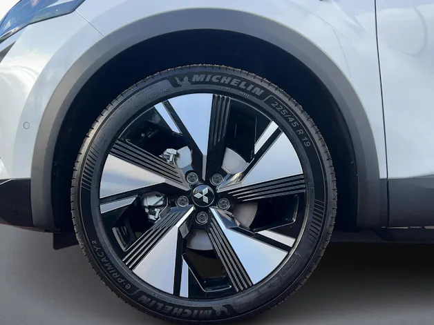Mitsubishi Grandis 1.8 HEV Instyle
