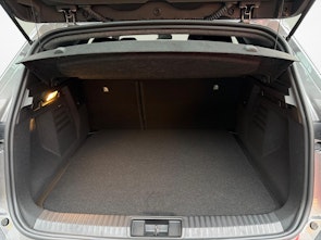 Vehicle image MITSUBISHI Grandis 1.8 HEV Invite+