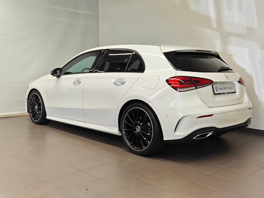MERCEDES-BENZ A 180 AMG Line 3