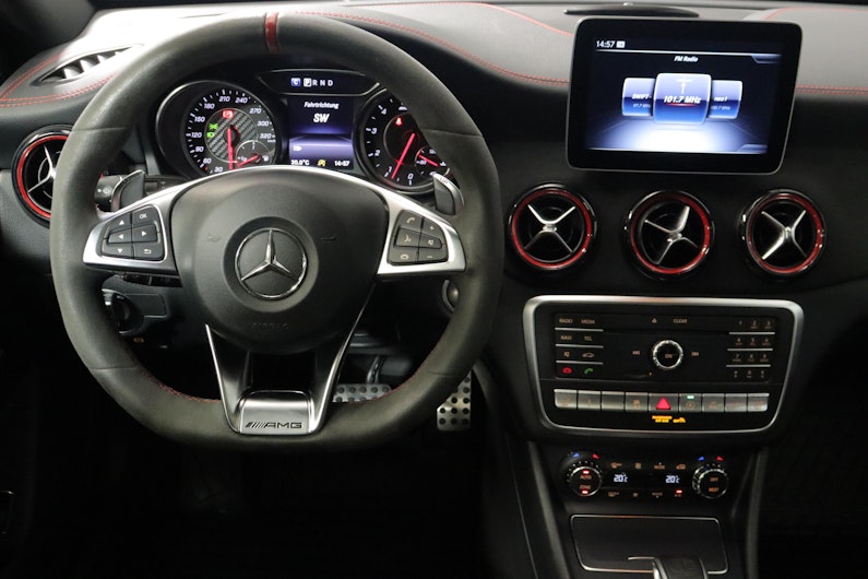 Vehicle image MERCEDES-BENZ GLA 45 AMG