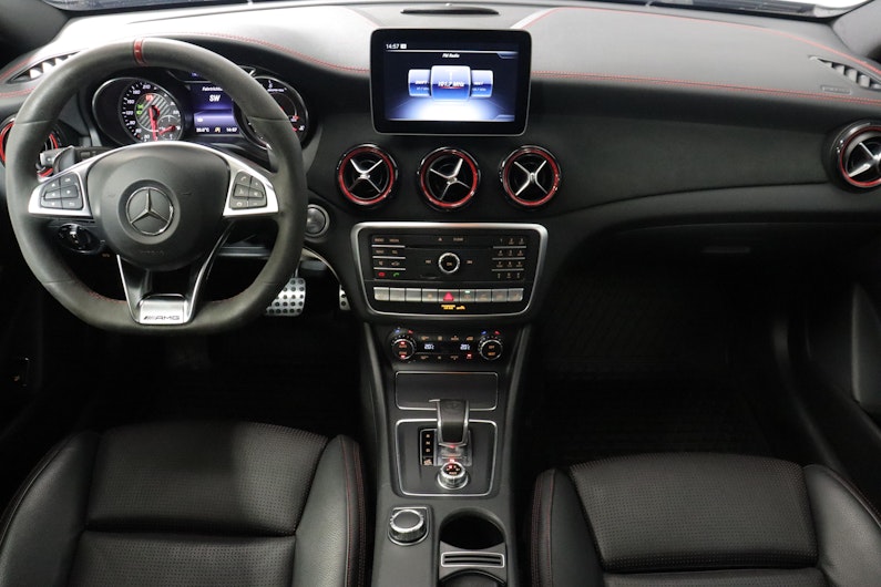 Vehicle image MERCEDES-BENZ GLA 45 AMG