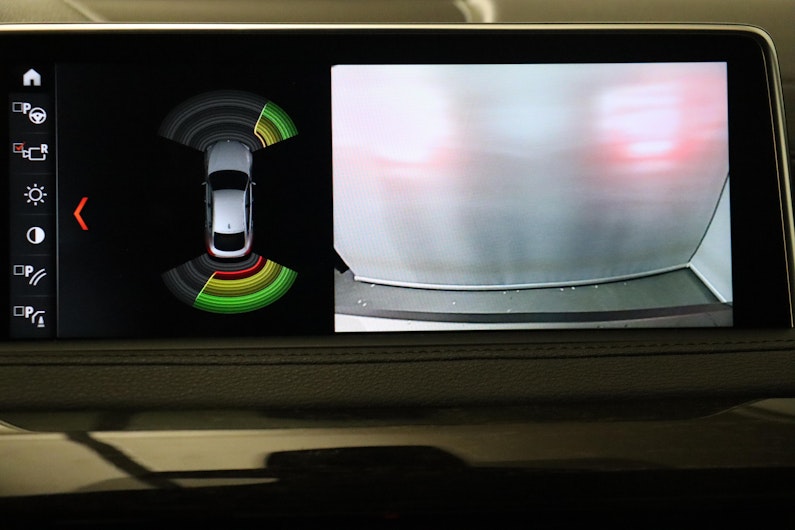 Vehicle image BMW X6