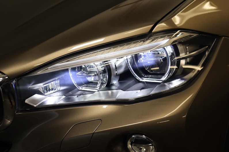 Vehicle image BMW X6