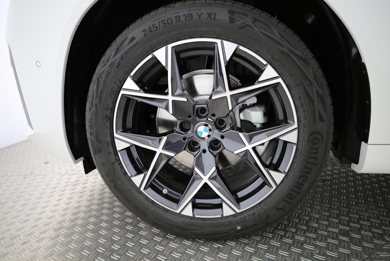 Vehicle image BMW X3