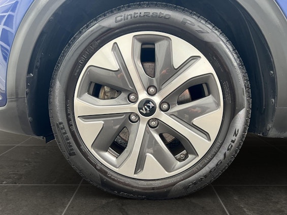 Vehicle image 15 Vehicle image 15