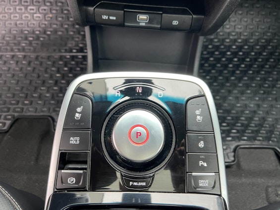 Vehicle image 10 Vehicle image 10