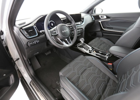 Vehicle image 3 Vehicle image 3