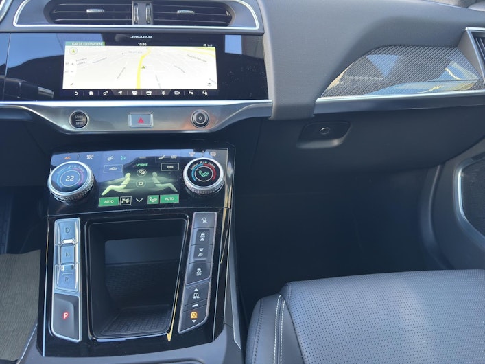 Vehicle image JAGUAR I-PACE