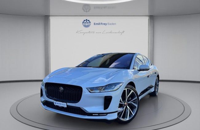 First vehicle image First vehicle image