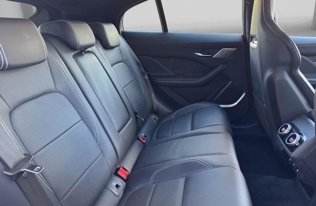 Vehicle image 14 Vehicle image 14