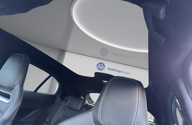 Vehicle image 18 Vehicle image 18