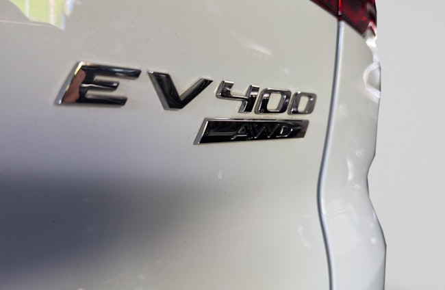 Vehicle image 17 Vehicle image 17