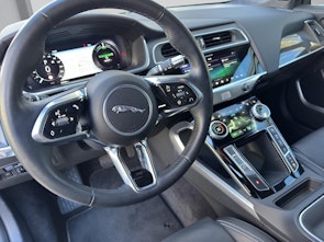 Vehicle image JAGUAR I-Pace EV400 HSE AWD
