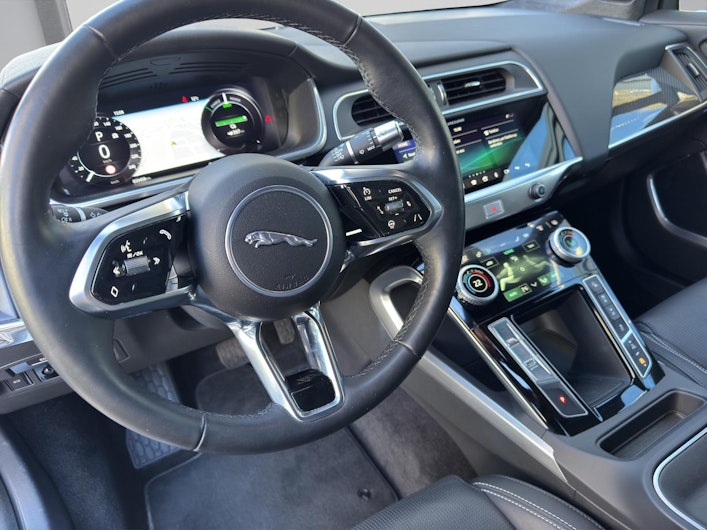 Vehicle image JAGUAR I-PACE