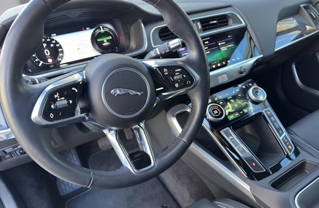 Vehicle image 8 Vehicle image 8