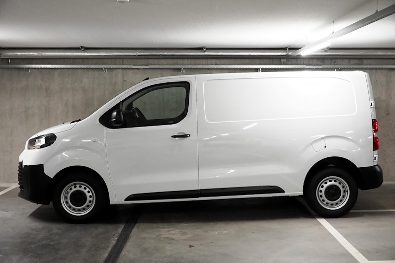 Vehicle image TOYOTA PROACE