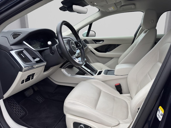 Vehicle image JAGUAR I-PACE