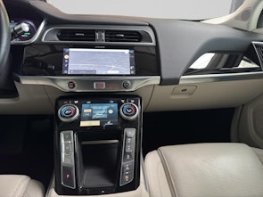 Vehicle image JAGUAR I-Pace EV400 SE AWD 1.99% Leasing
