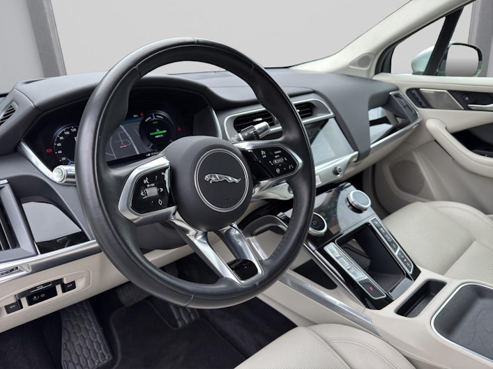 Vehicle image JAGUAR I-PACE