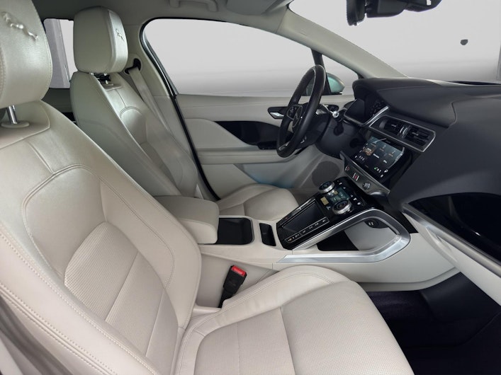 Vehicle image JAGUAR I-PACE
