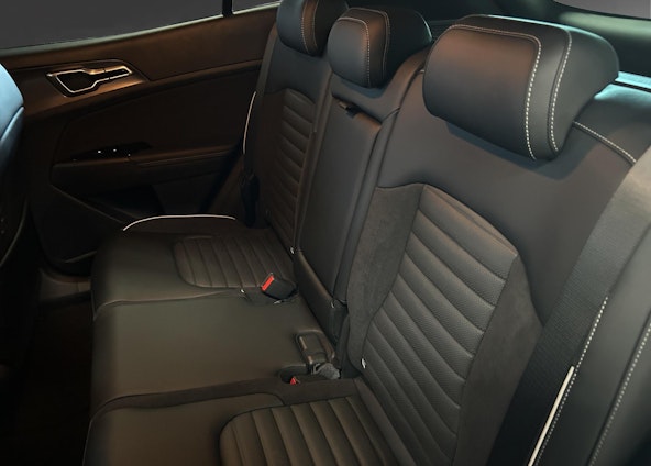 Vehicle image 4 Vehicle image 4