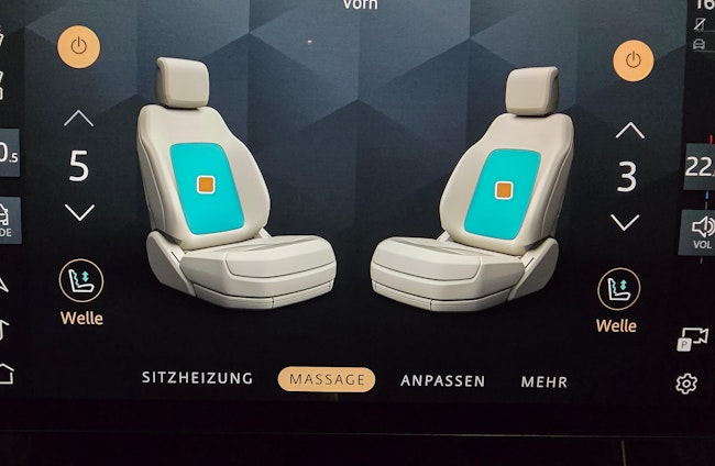 Vehicle image 14 Vehicle image 14