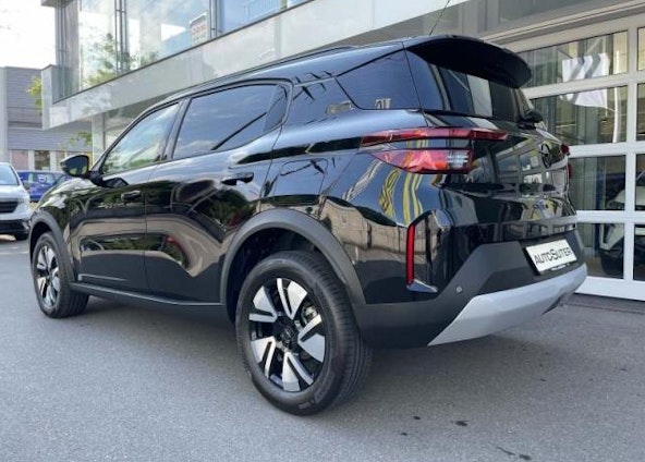 Vehicle image 3 Vehicle image 3