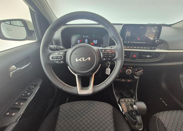 Vehicle image 8 Vehicle image 8