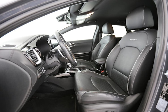 Vehicle image 3 Vehicle image 3