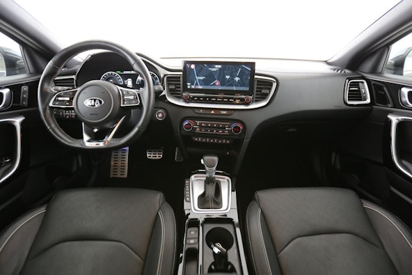 Vehicle image 4 Vehicle image 4