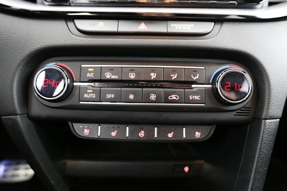 Vehicle image 7 Vehicle image 7