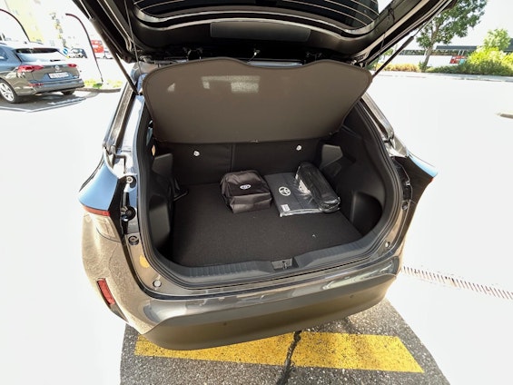 Vehicle image 13