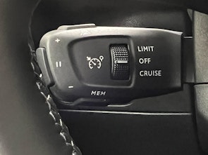 Fahrzeugbild DS AUTOMOBILES 3 Crossback 1.2 PureTech 155 Bastille / Jetzt mit attraktivem 1.99% Leasing