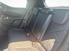 https://vehicle.imgix.net/4023002/a3929cb3-9f12-41fa-8b2e-743a2813e177.jpg
