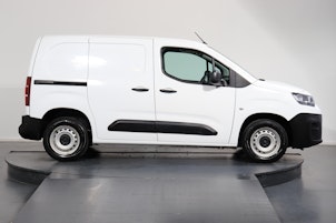 Vehicle image CITROEN Berlingo 650 M 1.2 PureTech 110 Club S/S