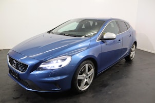 Vehicle image VOLVO V40 2.0 D2 R-Design S/S