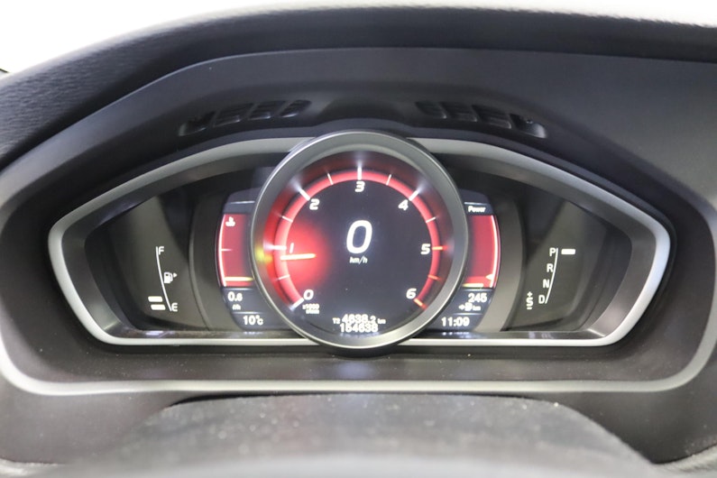 Vehicle image VOLVO V40